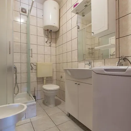 Senka * マカルスカ